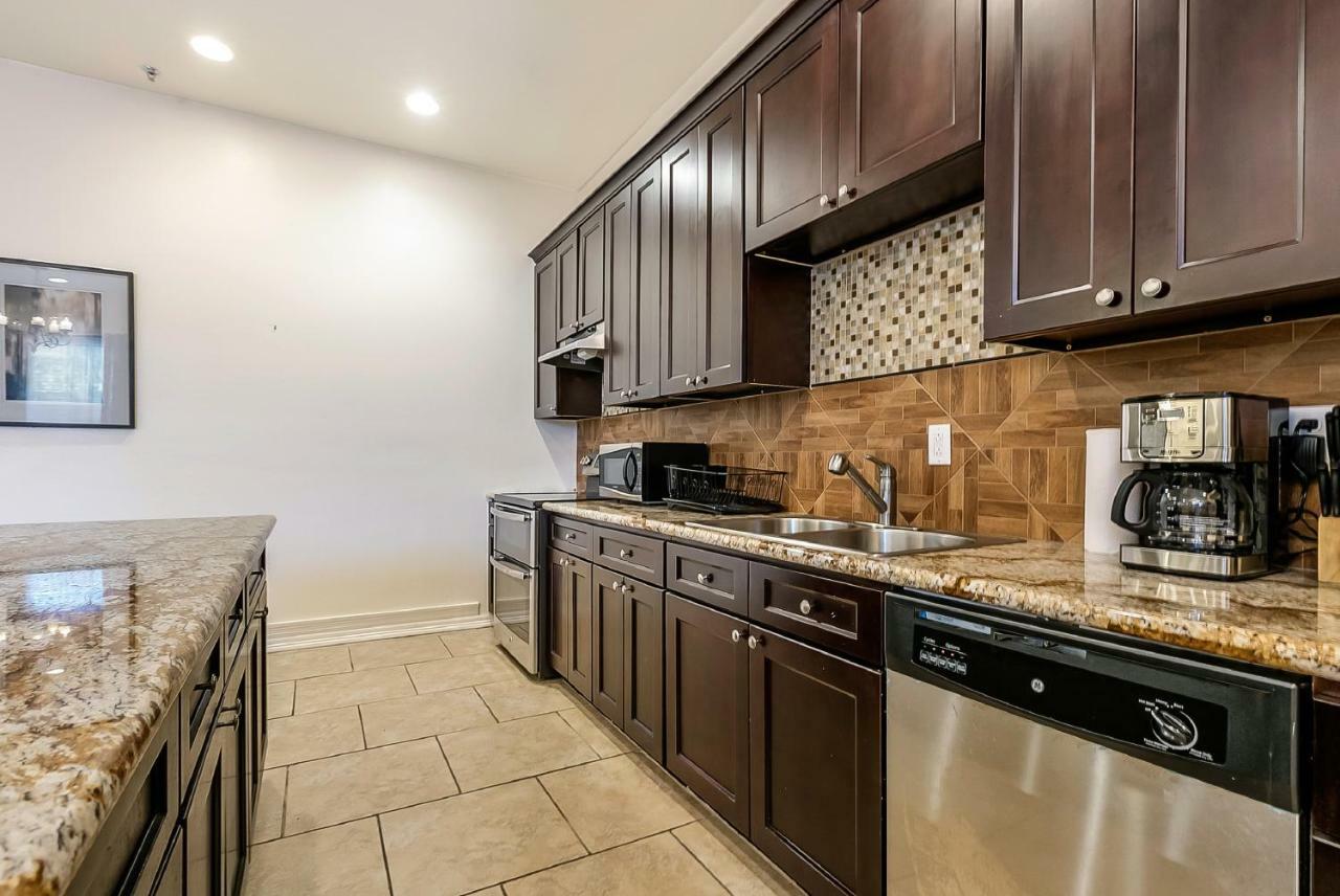 Spacious 3br/2.5bath In Great Location New Orleans